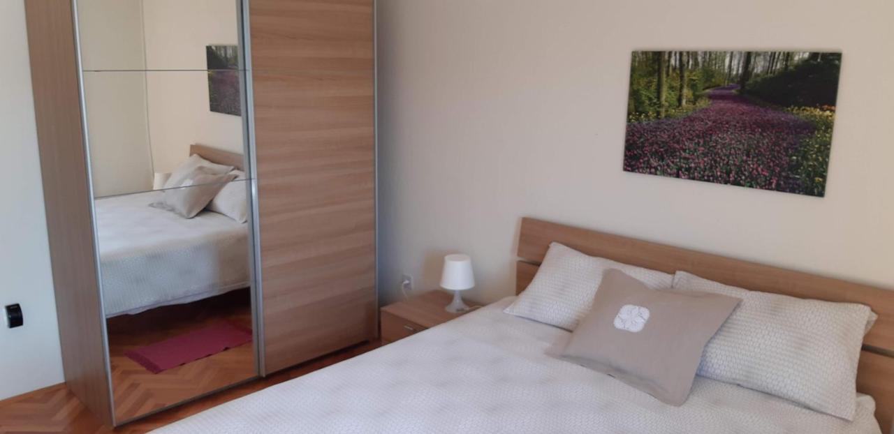 Apartments Marzic Đảo Pag Ngoại thất bức ảnh